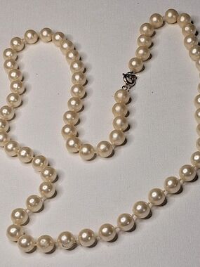 Classic Cream Faux Pearl Necklace - Unbranded Women’s Jewelry